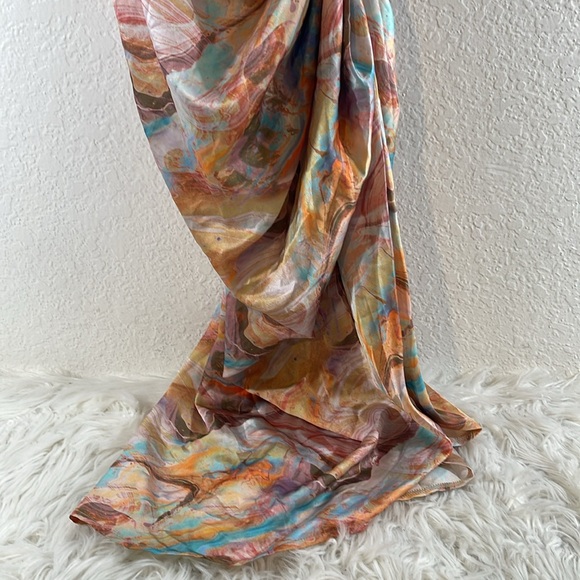 PRETTY LITTLE THING MARBLE PRINT SATIN RUCHED SKIRT CORSET DETAIL MIDI DRESS - Picture 5 of 14